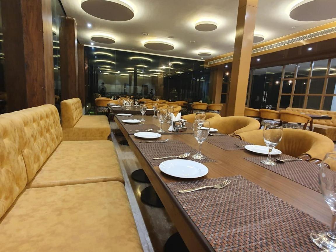 The Moziac Hotel Gwalior Exterior photo